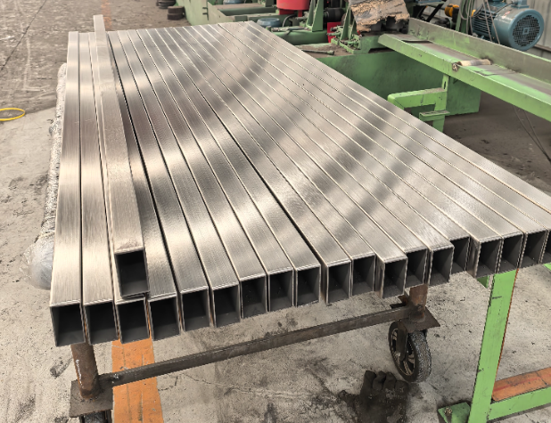 吐鲁番方管 矩形管 无缝方管生产厂家